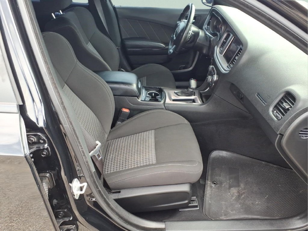 Used 2022 Dodge Charger R/T w/ Blacktop Package RWD image 13