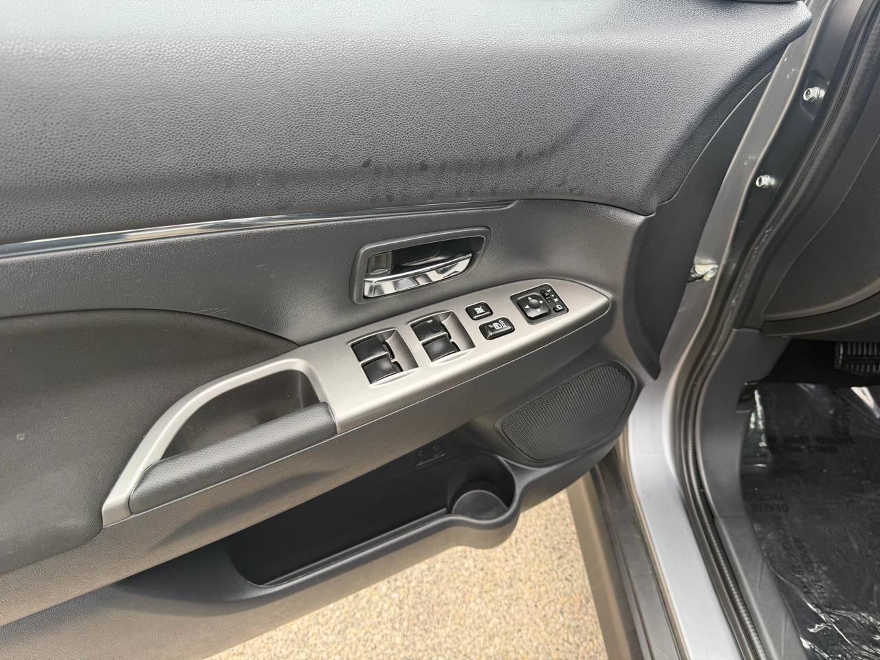 Used 2019 Mitsubishi Outlander Sport SE image 10