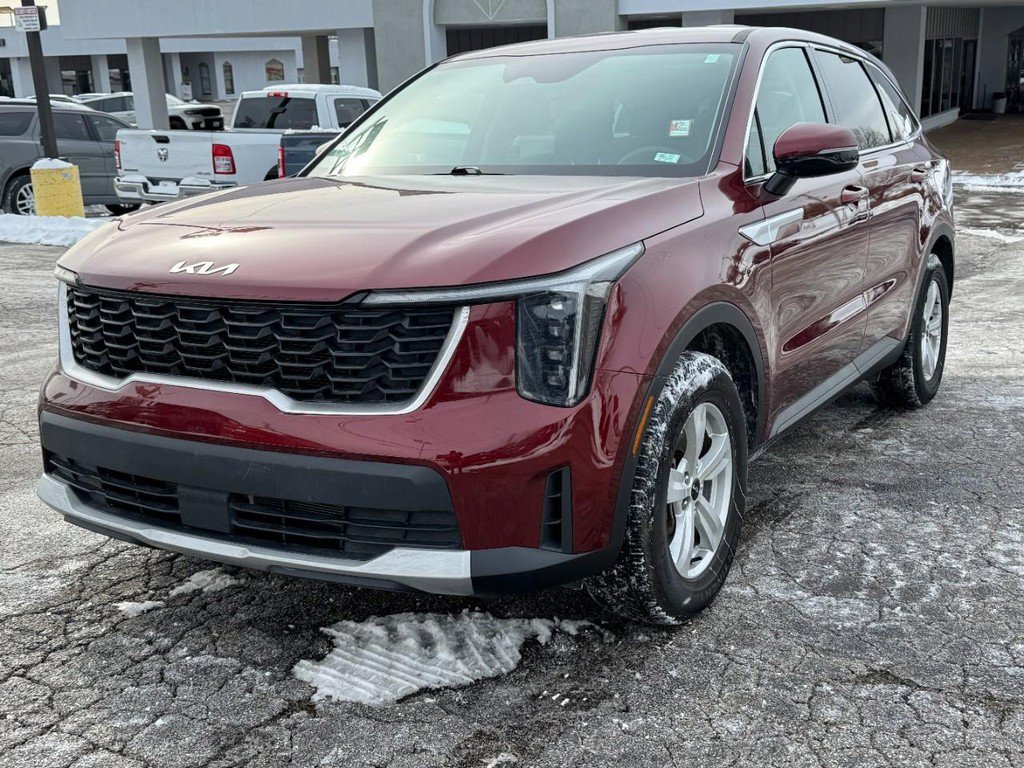 Used 2024 Kia Sorento LX image 6