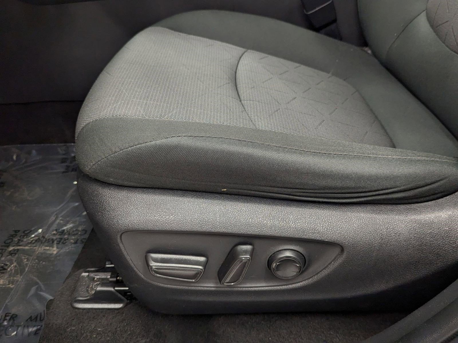 Used 2023 Toyota RAV4 XLE image 11