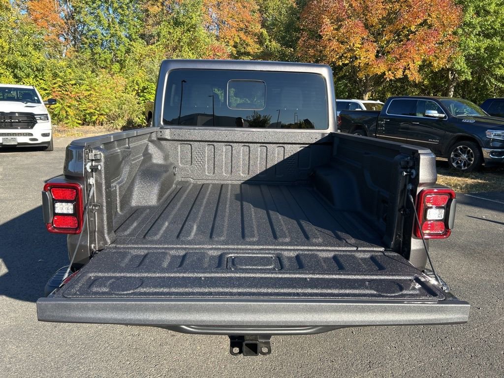 New 2025 Jeep Gladiator Rubicon image 12