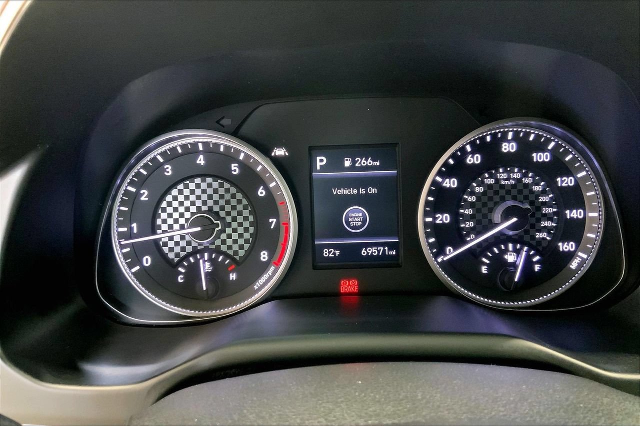 Used 2020 Hyundai Elantra Limited FWD image 23