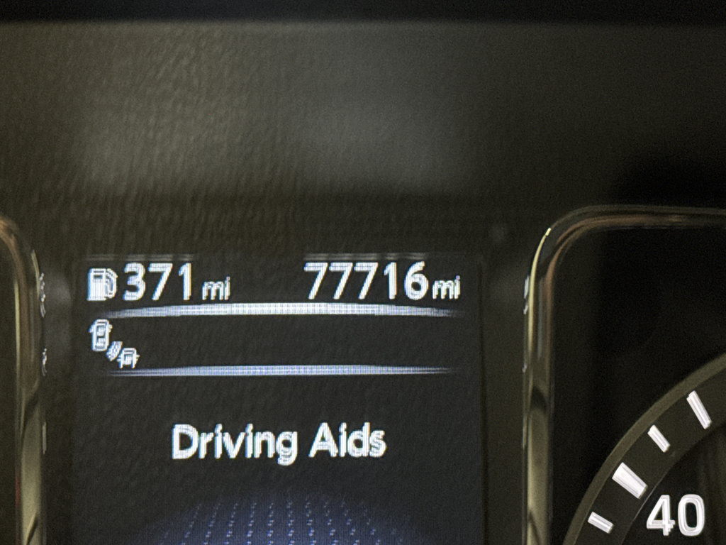 Used 2018 Nissan Titan SV w/ SV Convenience Package AWD/4WD image 6