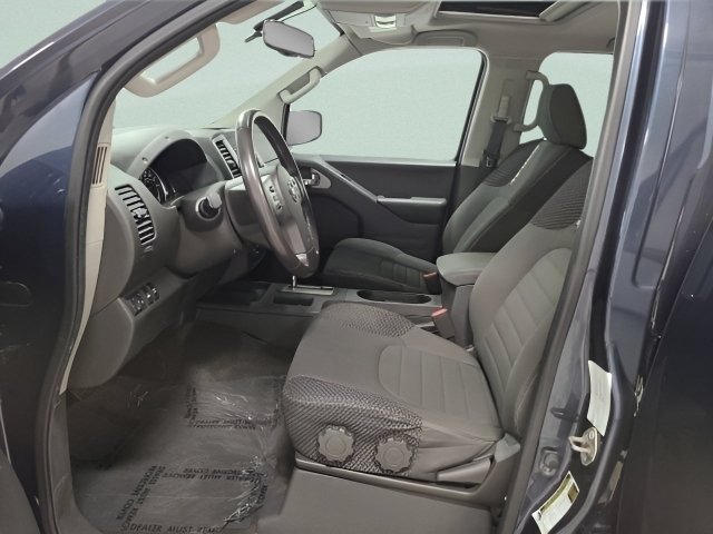 Used 2016 Nissan Frontier PRO-4X AWD/4WD image 18