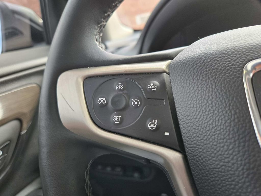 Used 2024 GMC Terrain Denali w/ Denali Premium Package image 21