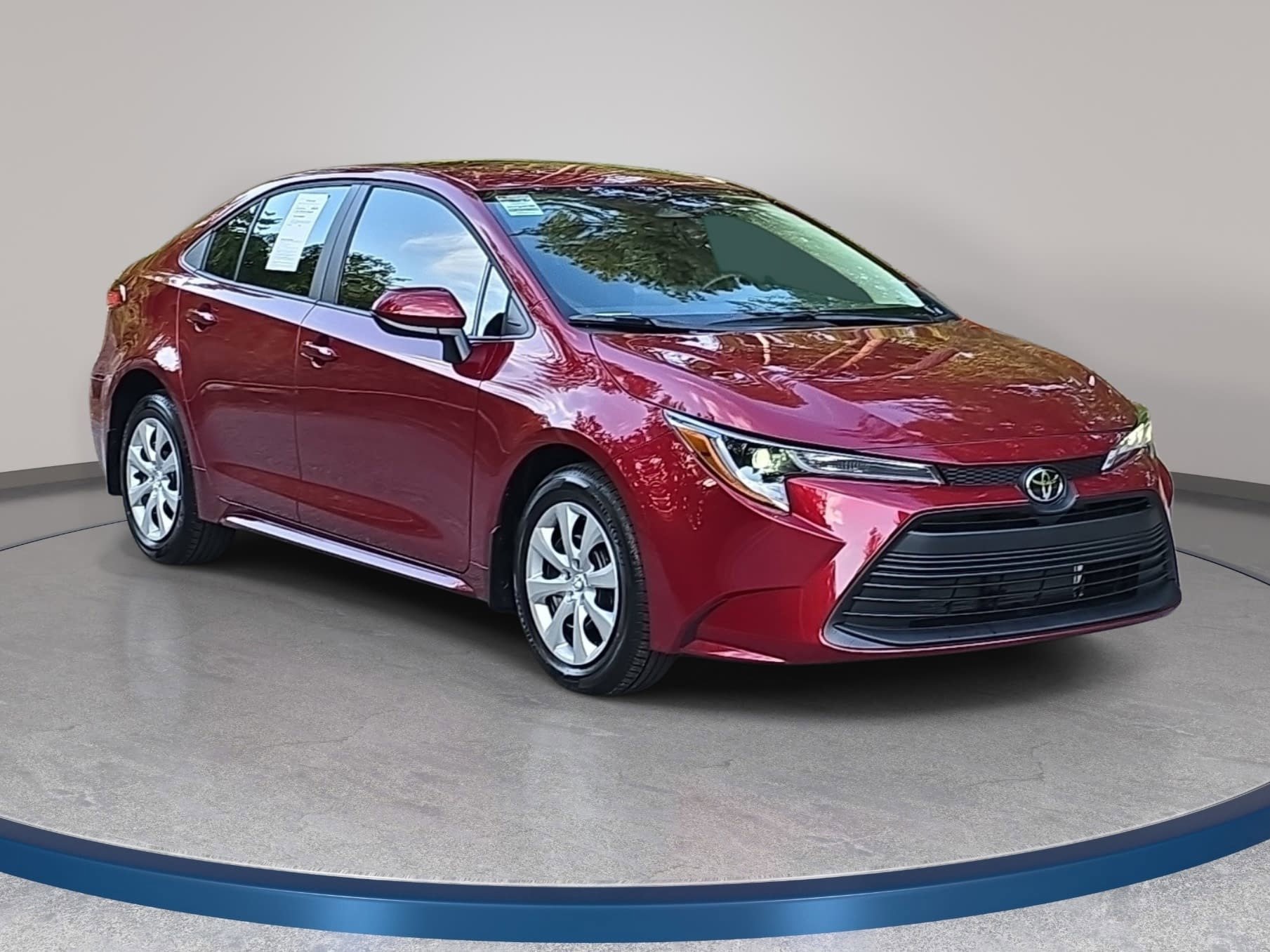 Used 2026 Toyota Corolla LE image 3
