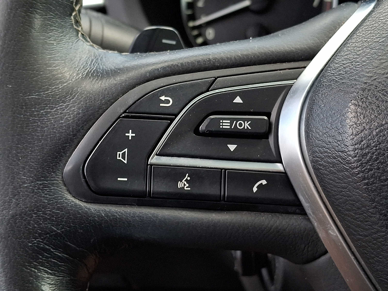 Used 2019 INFINITI QX50 Essential w/ Sensory Package AWD/4WD image 17