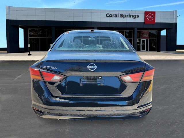 New 2025 Nissan Altima 2.5 SV image 4