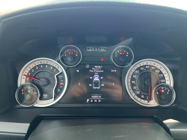 Used 2014 RAM 1500 Laramie w/ Convenience Group AWD/4WD image 30