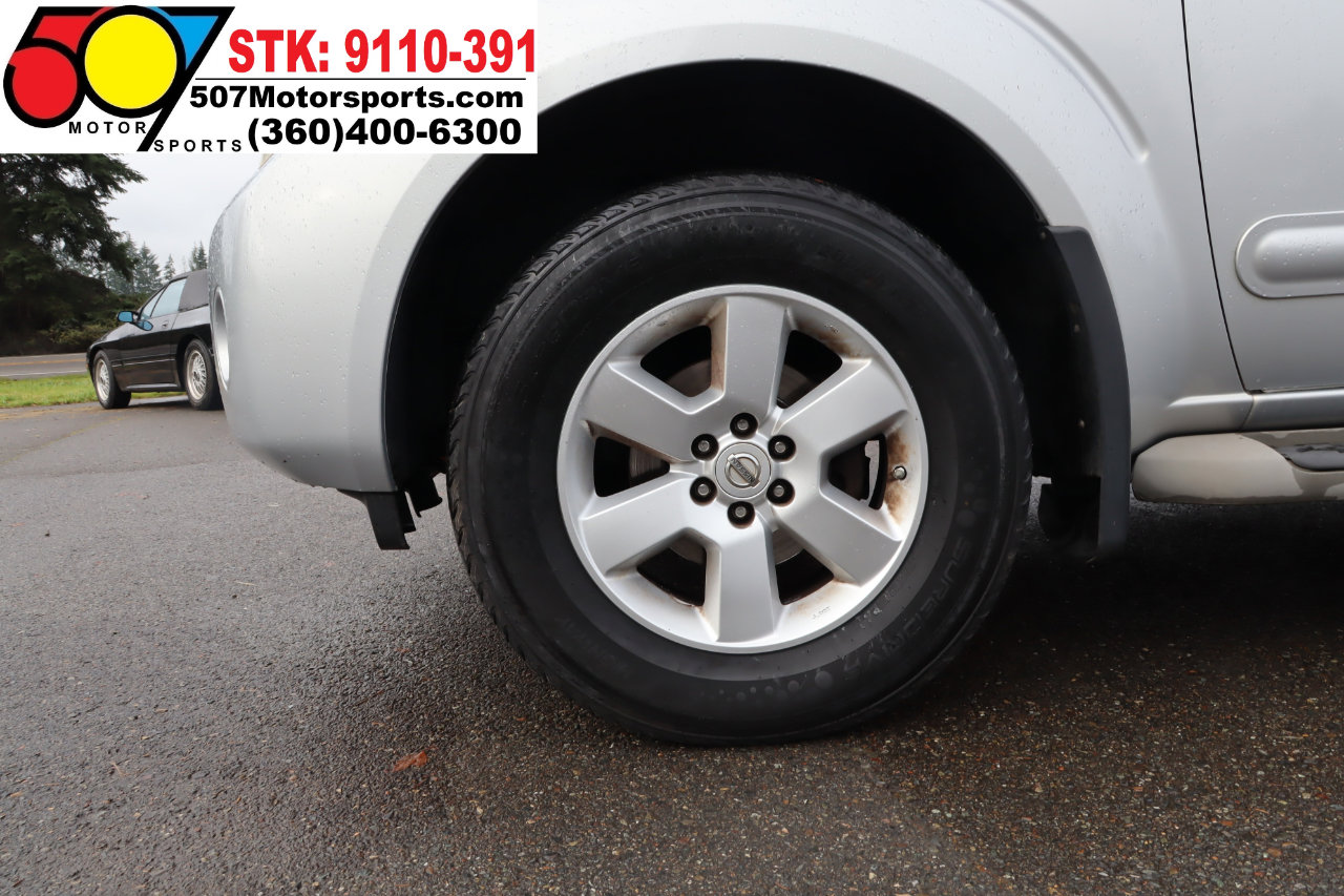 Used 2011 Nissan Pathfinder SV image 24