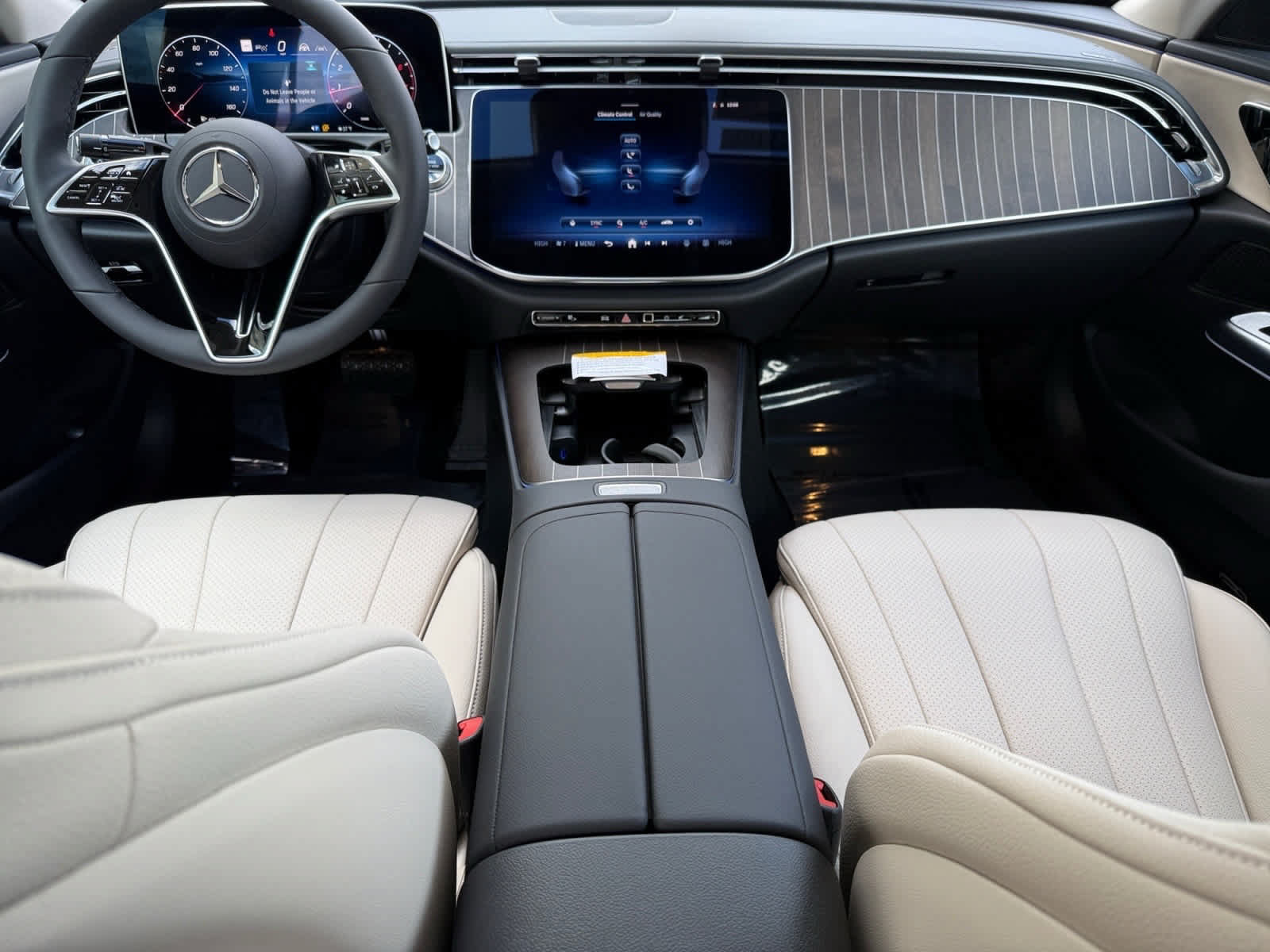 Used 2026 Mercedes-Benz E 350 4MATIC Sedan image 13