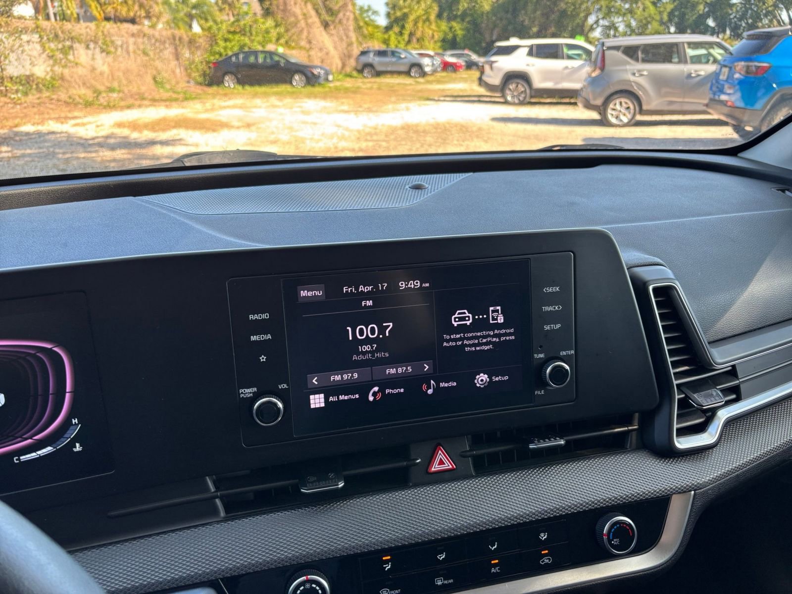 Used 2024 Kia Sportage LX image 20