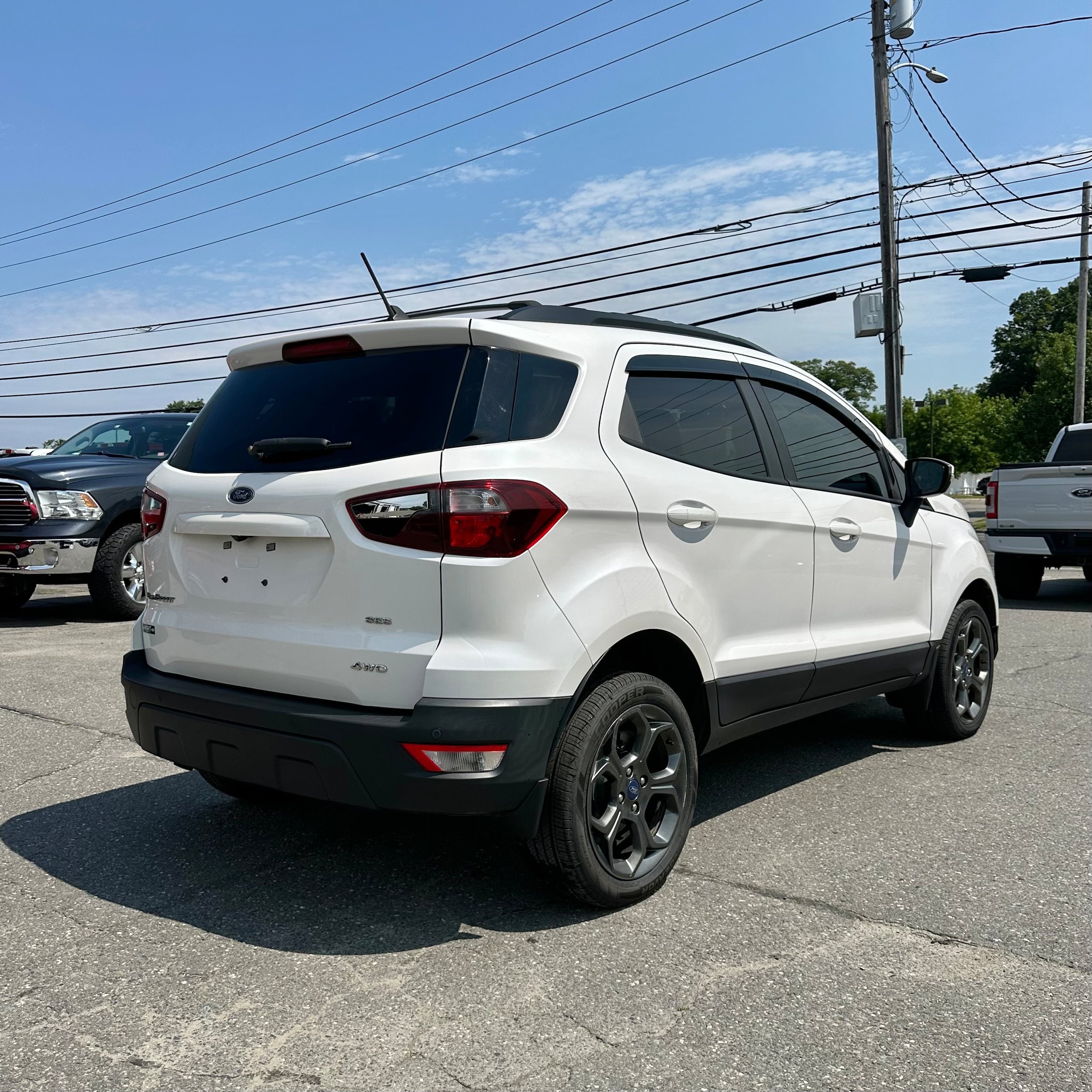 Used 2018 Ford EcoSport SES w/ SES Cold Weather Package AWD/4WD image 3