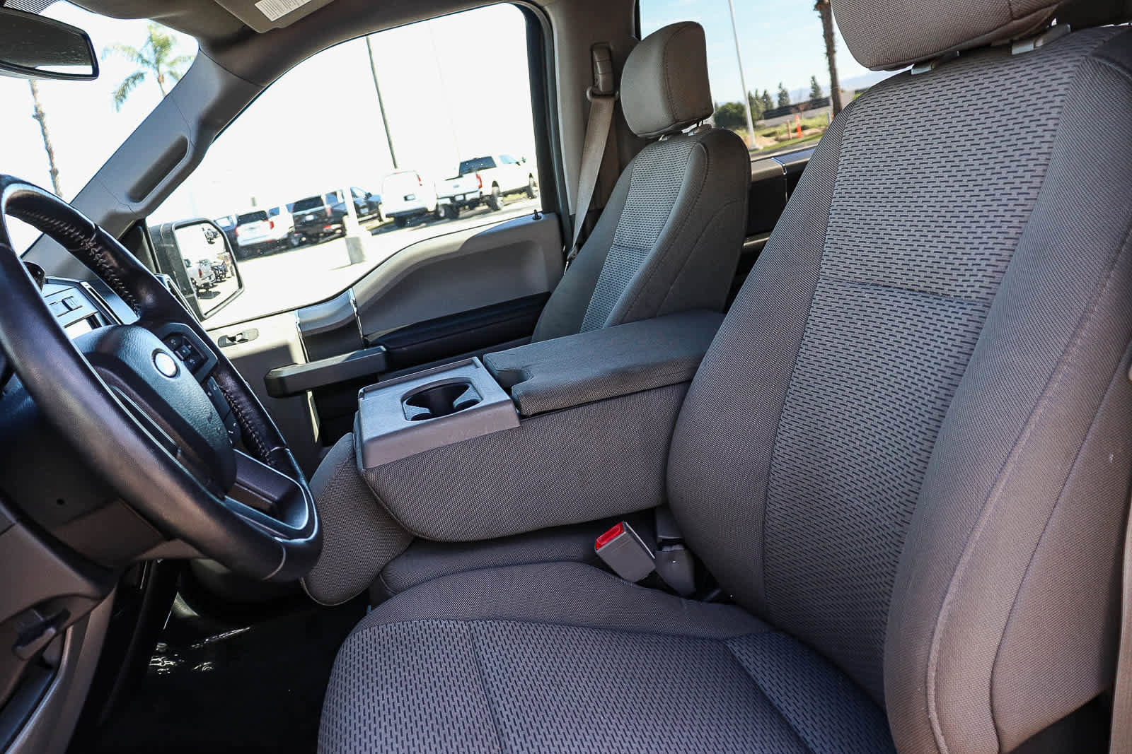 Used 2018 Ford F150 XLT w/ Equipment Group 302A Luxury AWD/4WD image 22