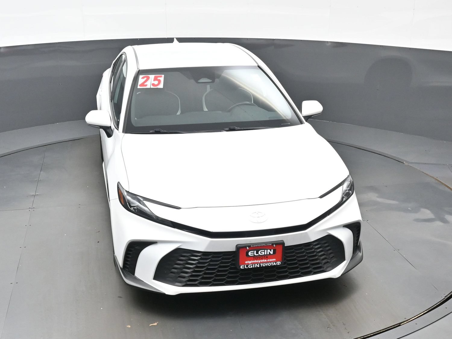 Used 2025 Toyota Camry SE FWD image 36