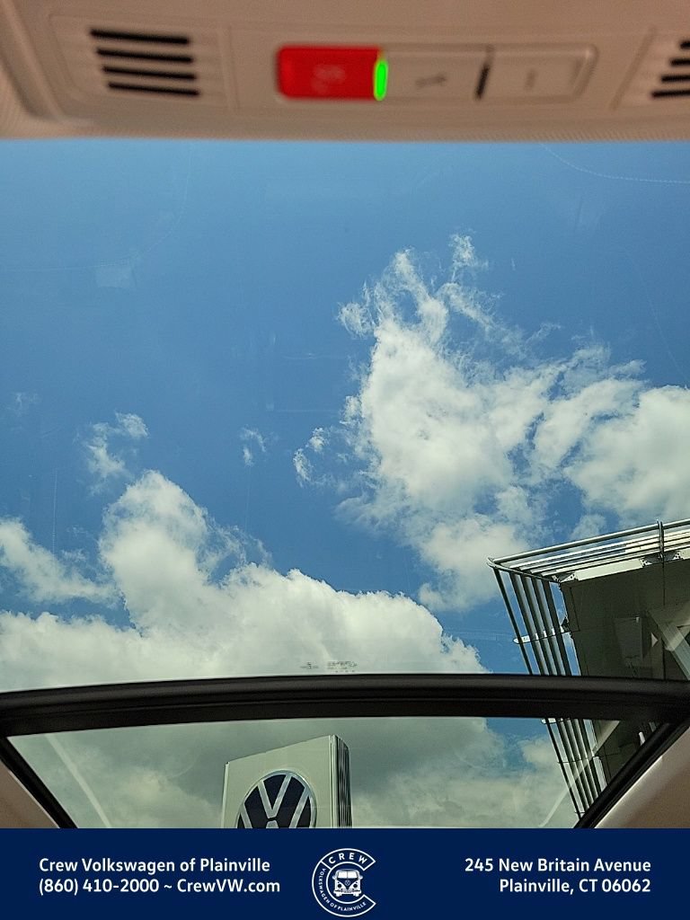 Certified 2022 Volkswagen Tiguan SE AWD/4WD image 12