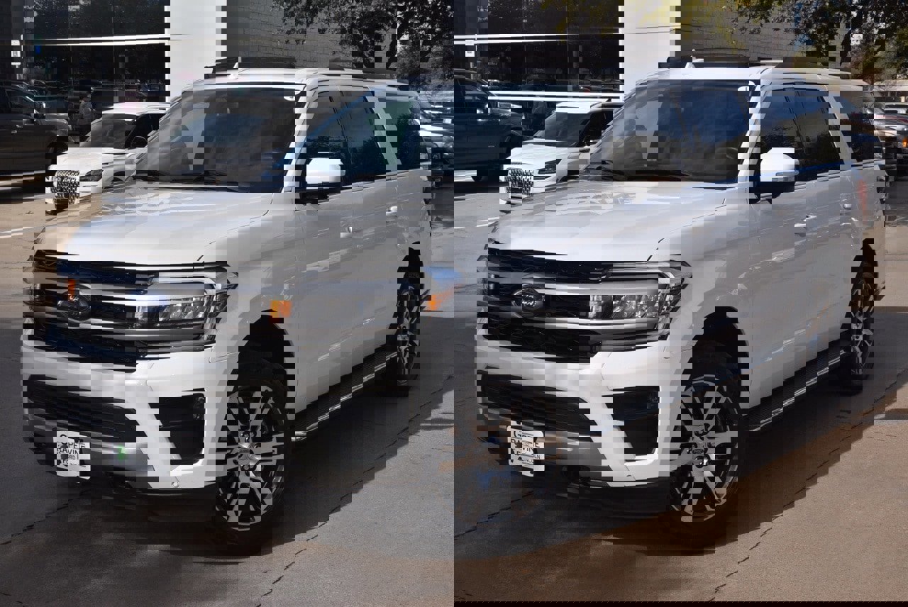Used 2022 Ford Expedition Max XLT image 44
