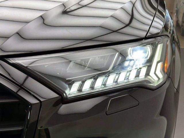 Certified 2024 Audi Q7 3.0T Premium Plus AWD/4WD image 7