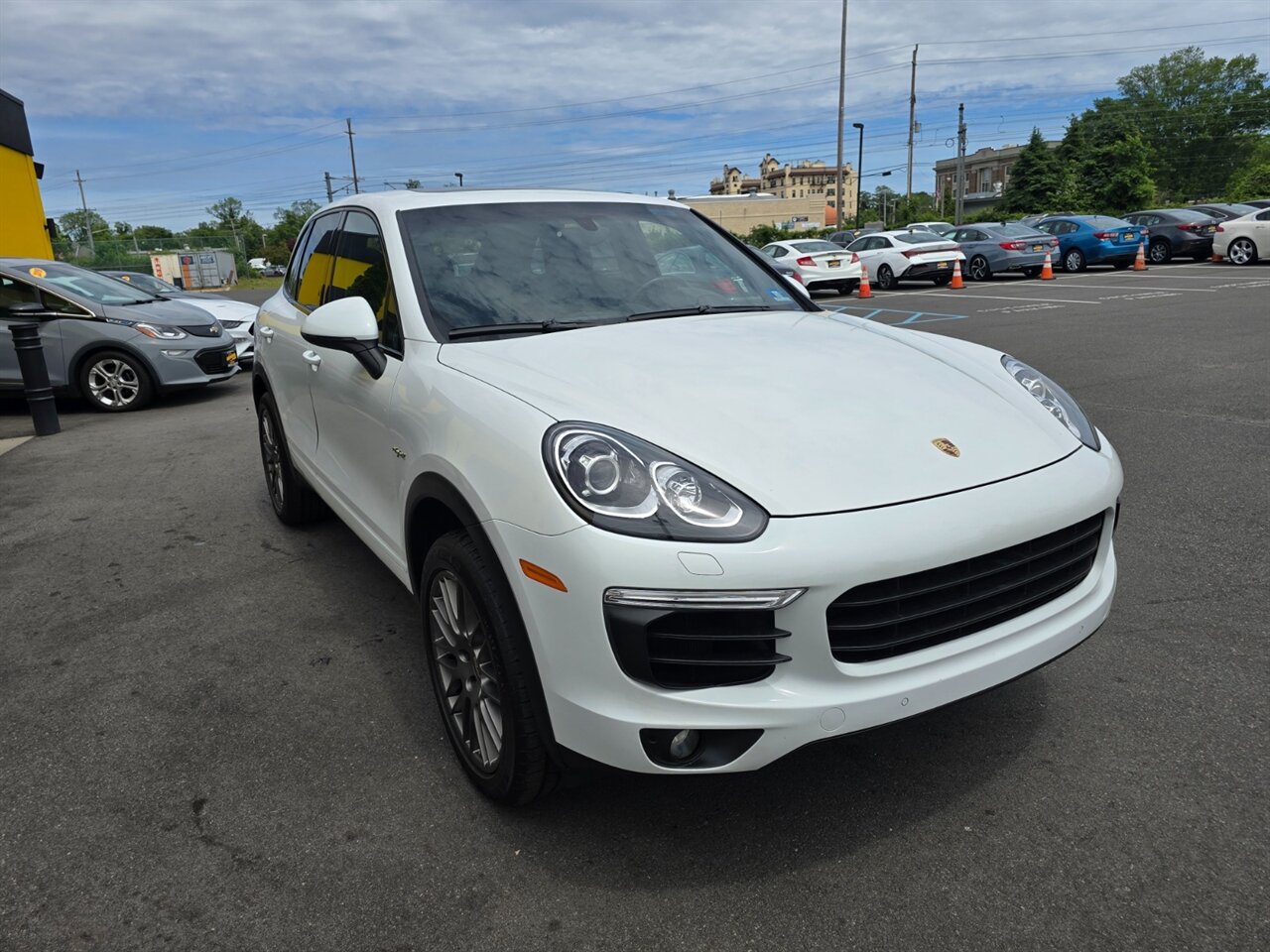 Used 2018 Porsche Cayenne S Platinum AWD/4WD image 4