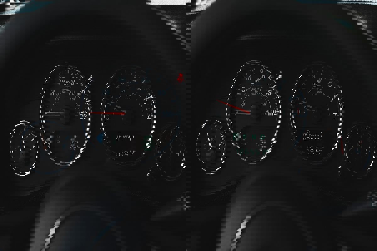 Used 2015 Jeep Wrangler Unlimited Rubicon w/ Connectivity Group image 38