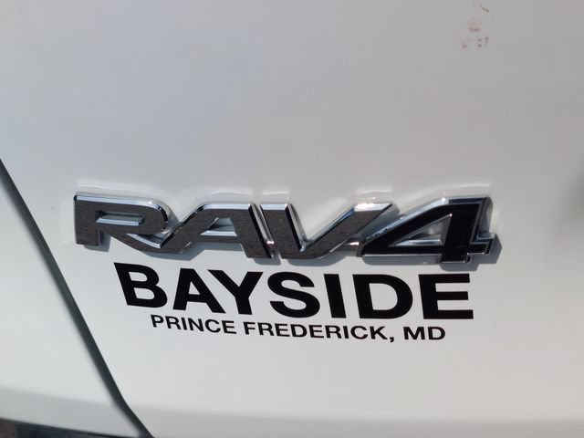 Certified 2022 Toyota RAV4 LE AWD/4WD image 31