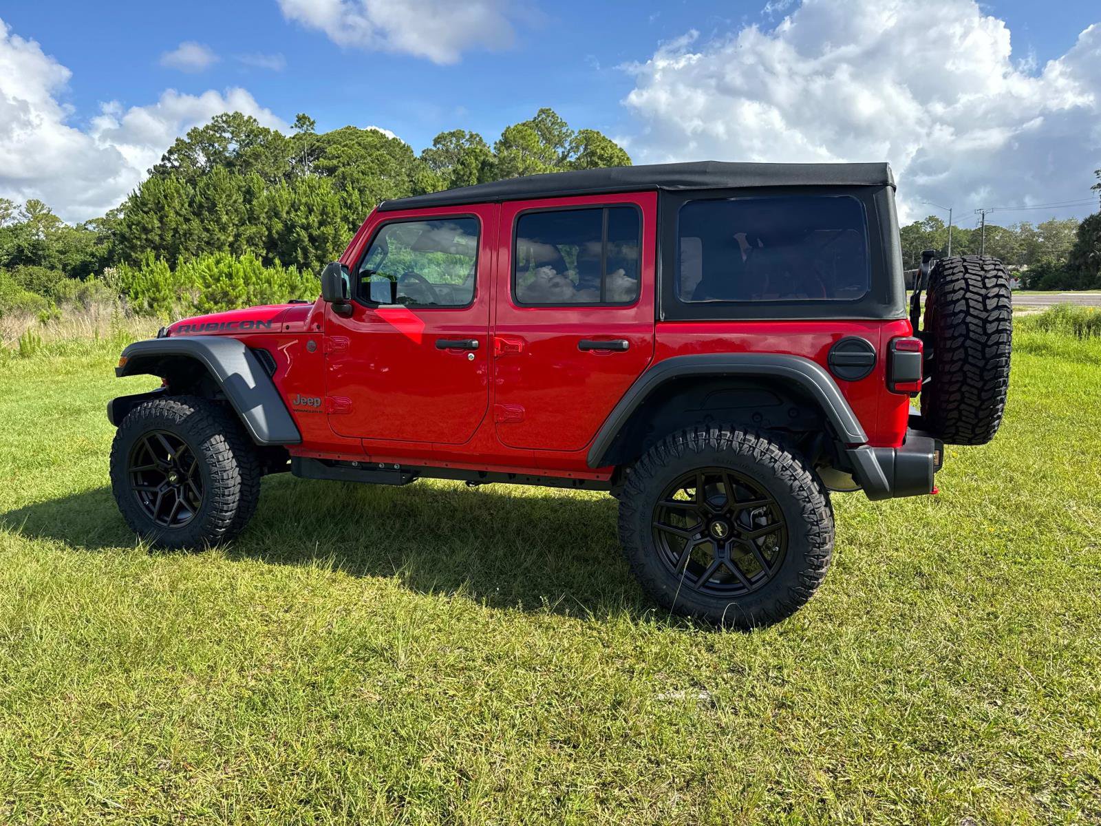 Certified 2026 Jeep Wrangler Unlimited Rubicon AWD/4WD image 5