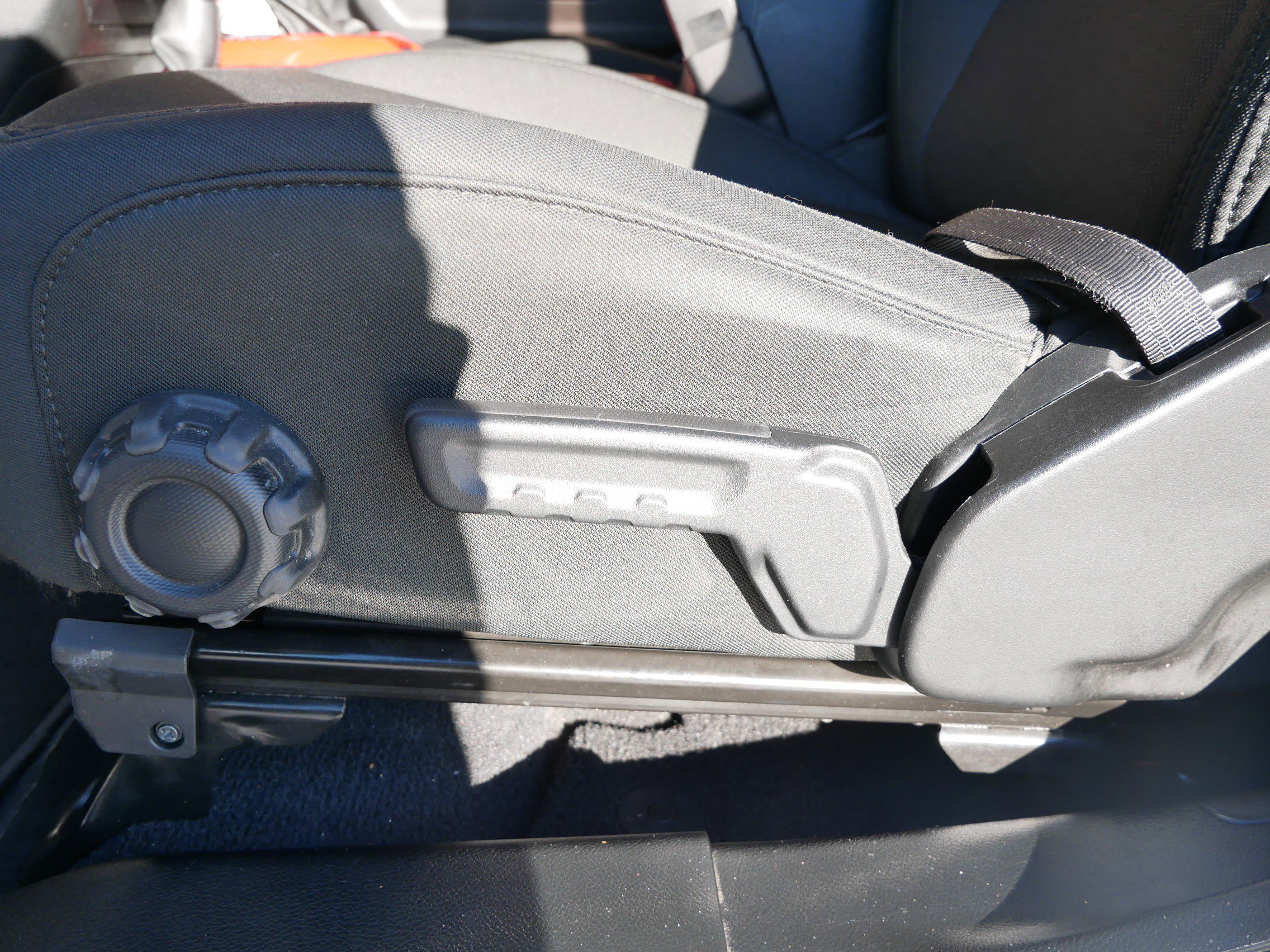 Used 2020 Jeep Wrangler Willys image 6