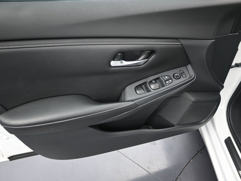 Used 2022 Nissan Sentra SV w/ All-Weather Package image 13