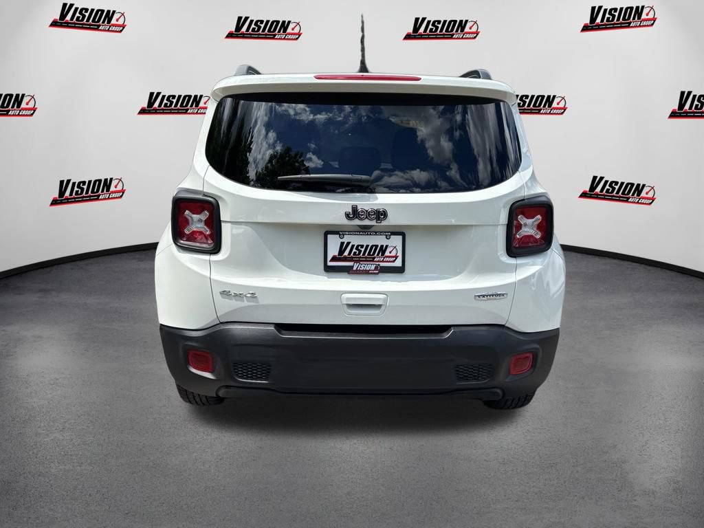 Used 2021 Jeep Renegade Latitude AWD/4WD image 4