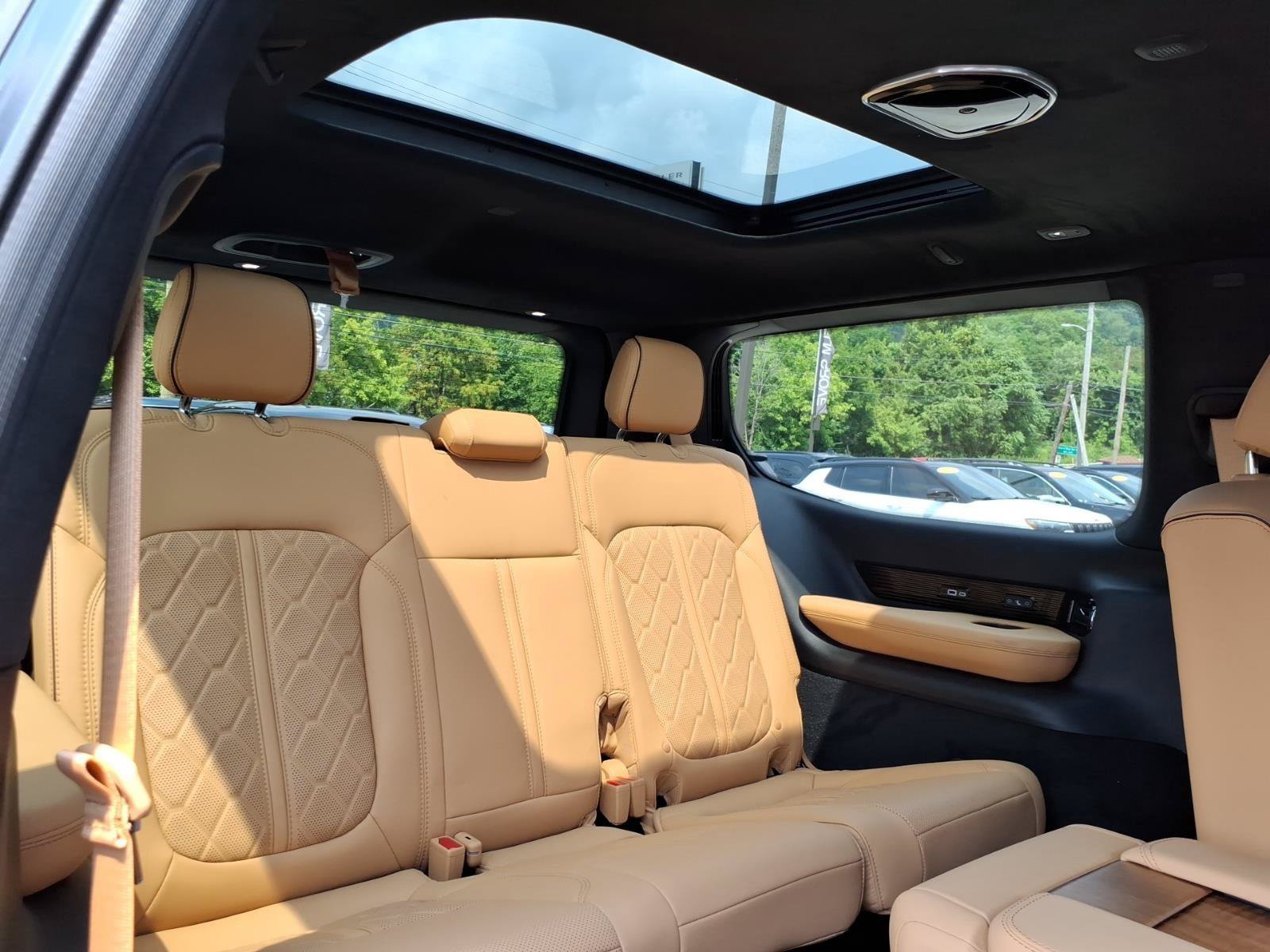 New 2026 Jeep Grand Wagoneer Summit AWD/4WD image 6