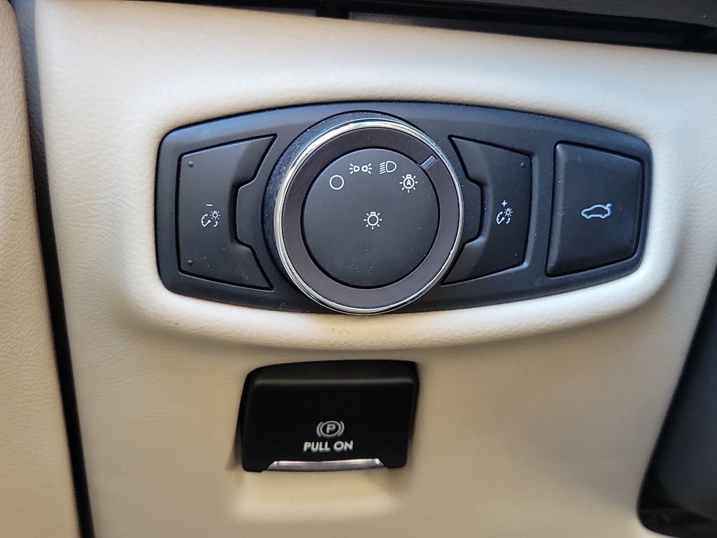 Used 2019 Lincoln MKZ Reserve w/ Reserve Plus Package image 29