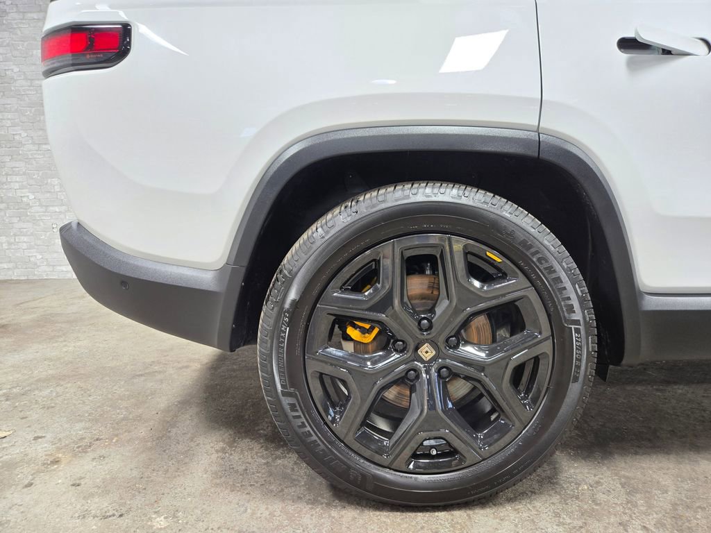 Used 2023 Rivian R1S Launch Edition image 63