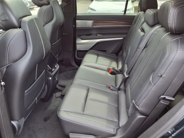 New 2026 Cadillac Vistiq Luxury image 7