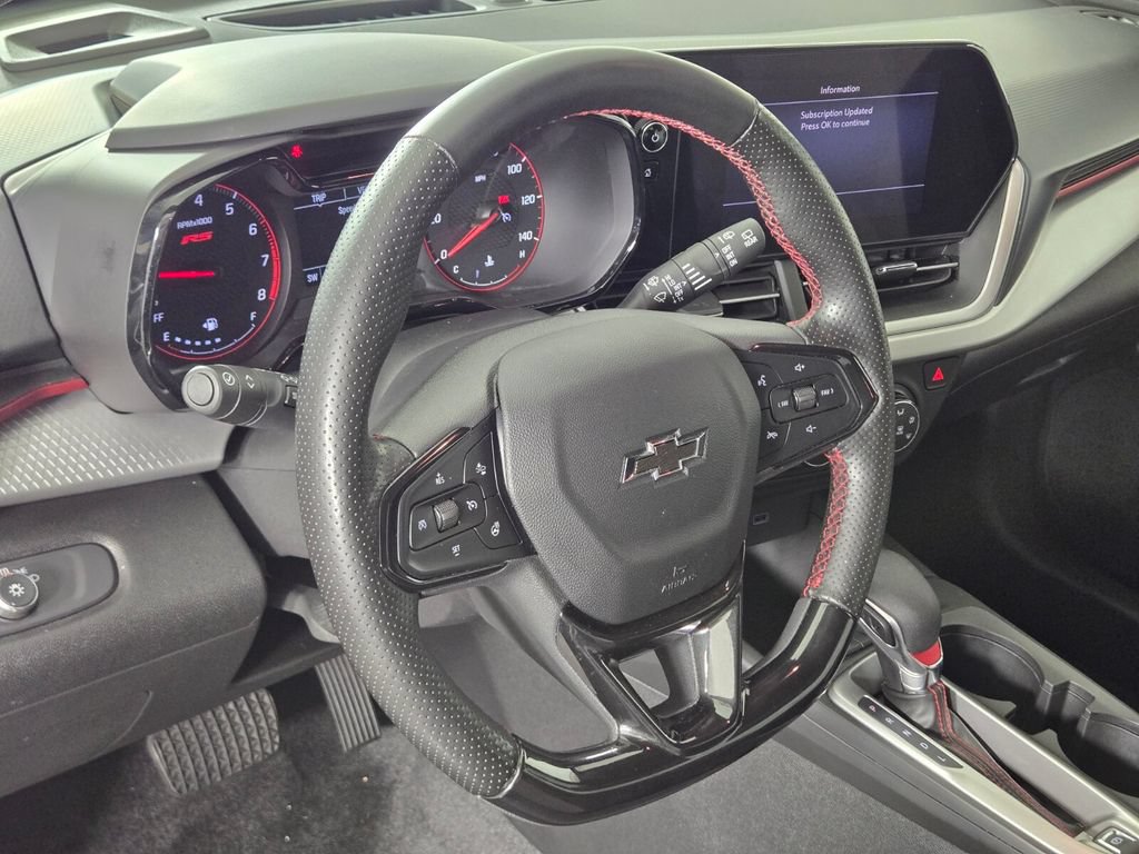 Used 2024 Chevrolet Trax RS w/ Driver Confidence Package FWD image 24