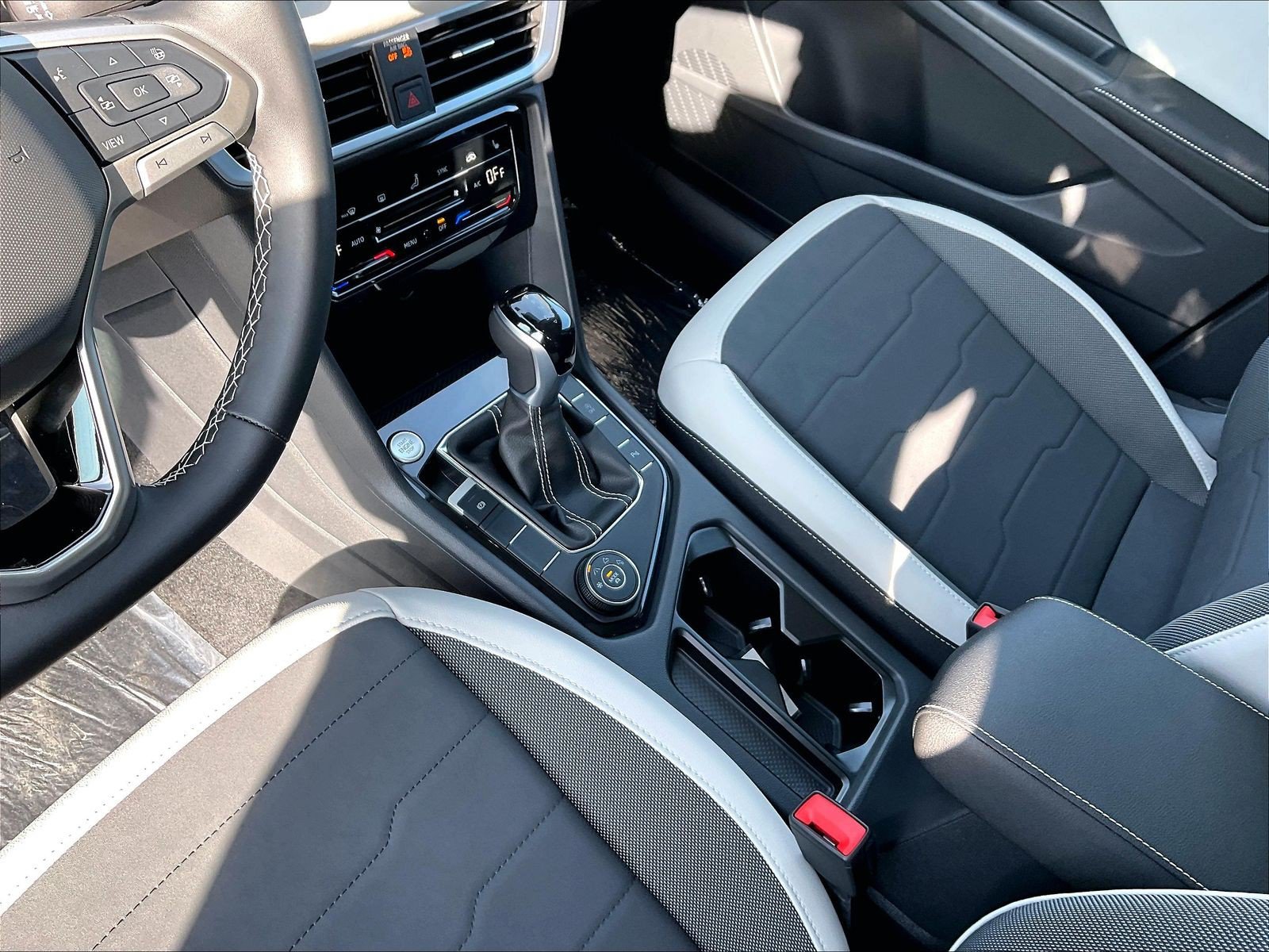 New 2026 Volkswagen Taos SE AWD/4WD image 7