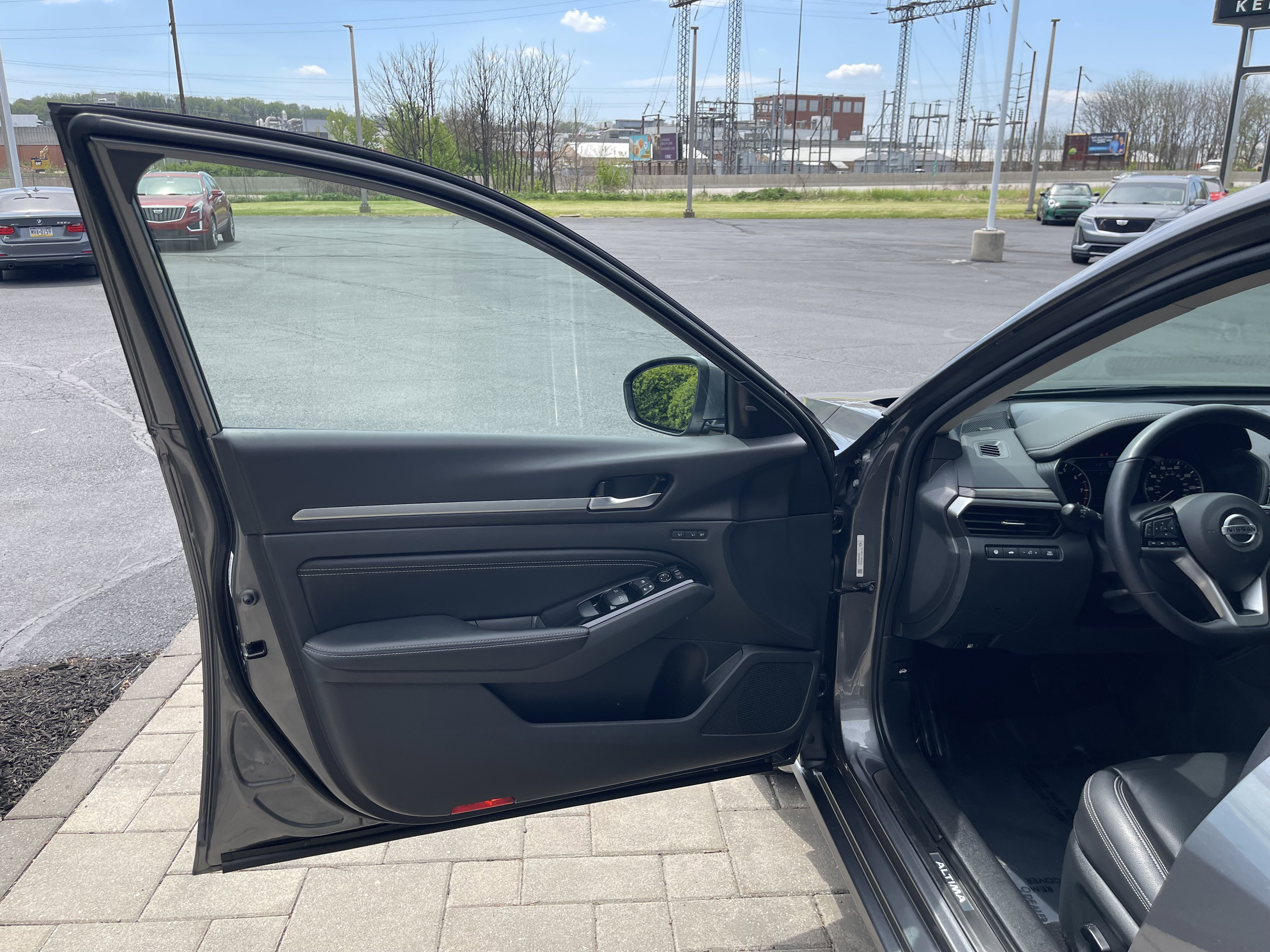 Used 2021 Nissan Altima 2.5 Platinum image 13