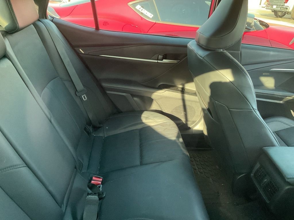 Used 2025 Toyota Camry XSE image 4