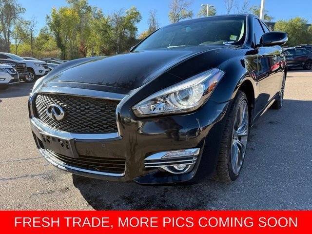 Used 2017 INFINITI Q70 3.7