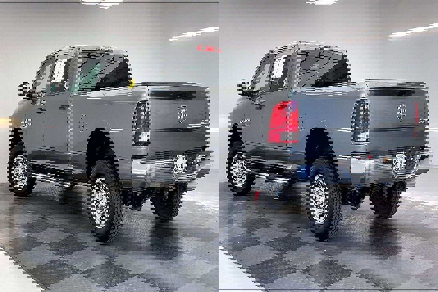 Used 2013 RAM 2500 Tradesman w/ Chrome Appearance Group image 10