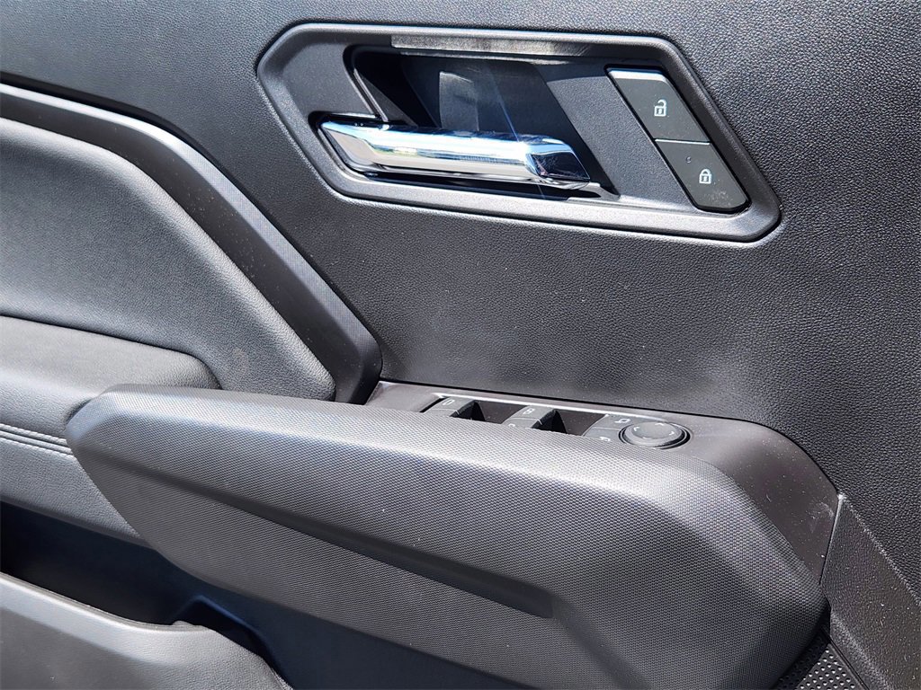 New 2025 GMC Canyon Elevation w/ Convenience Package image 10