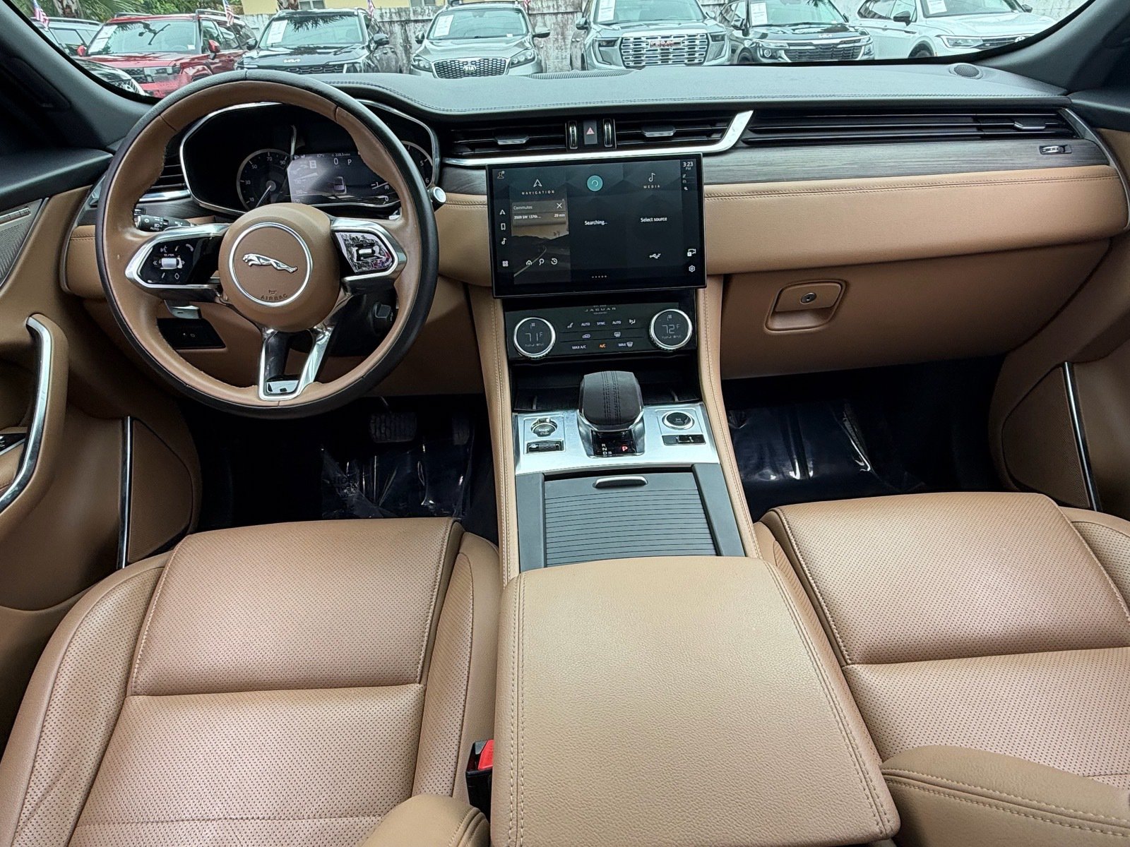Used 2023 Jaguar F-PACE S AWD/4WD image 13