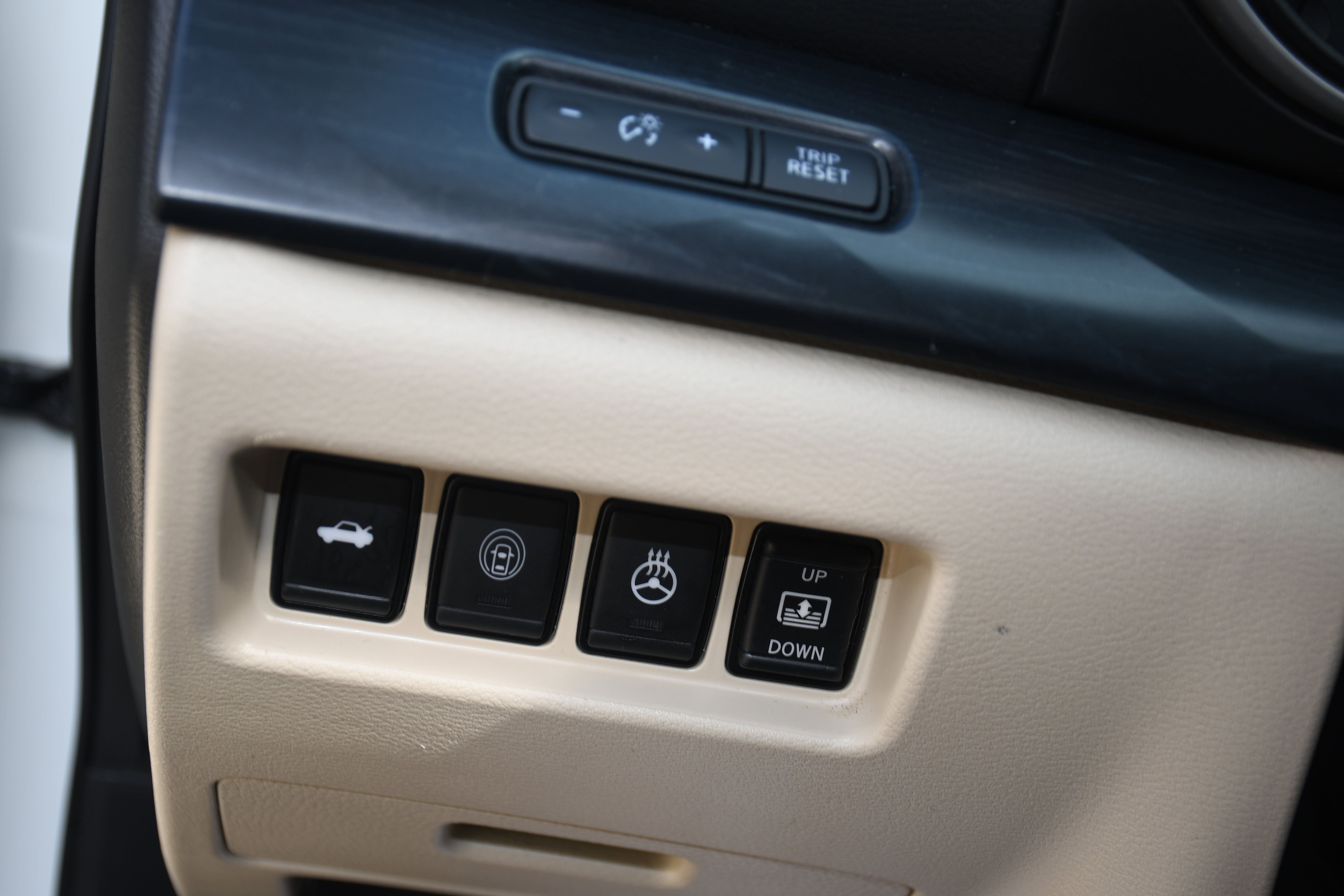 Used 2023 Nissan Maxima Platinum w/ Sport Mat Group image 16