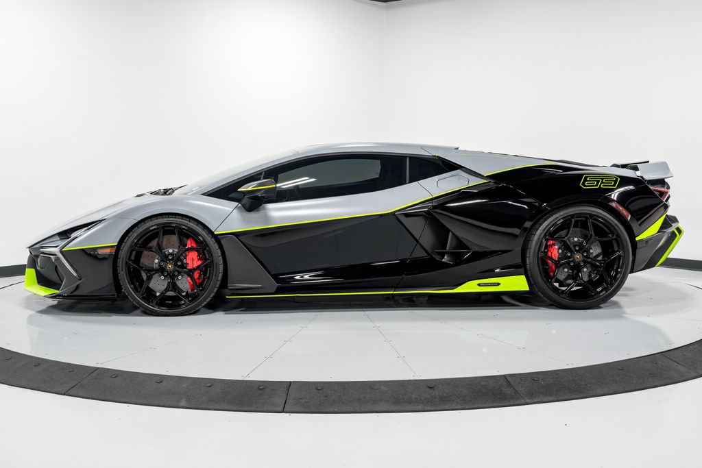 Used 2024 Lamborghini Revuelto AWD/4WD image 6