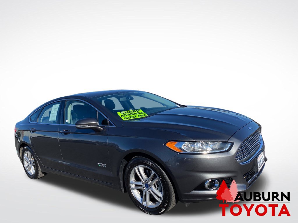 Used 2016 Ford Fusion Energi Titanium FWD image 3