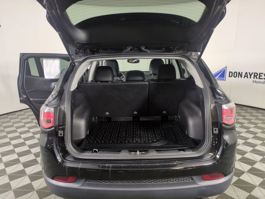 Used 2020 Jeep Compass Latitude image 22