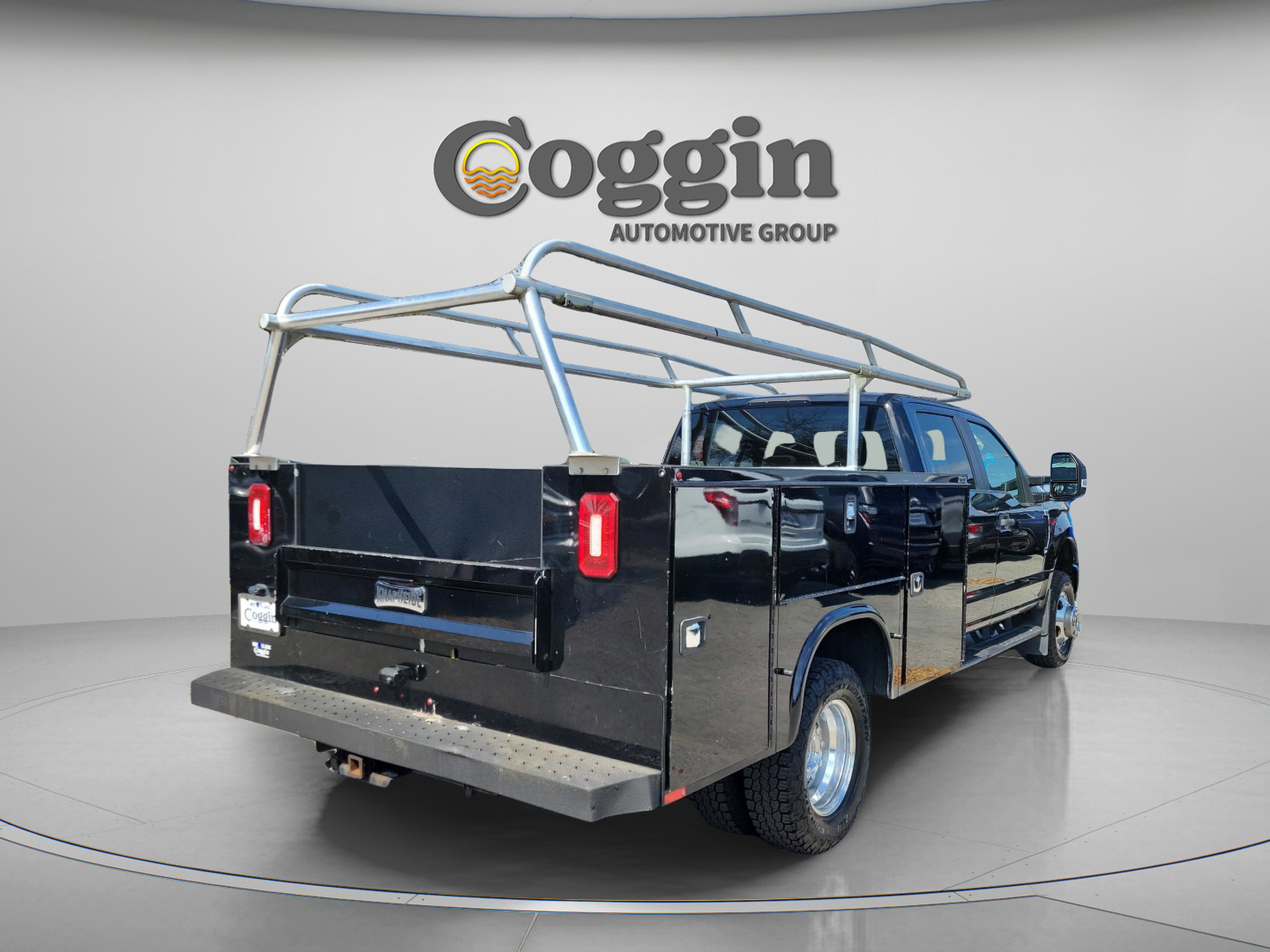 Certified 2022 Ford F350 XL w/ Power Equipment Group image 3