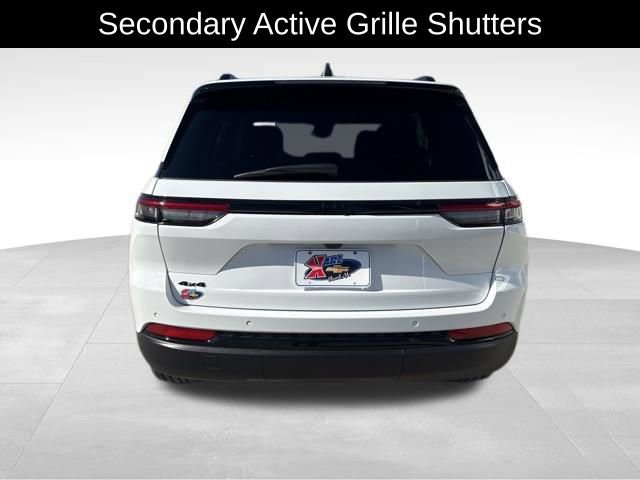 Used 2023 Jeep Grand Cherokee Altitude image 7