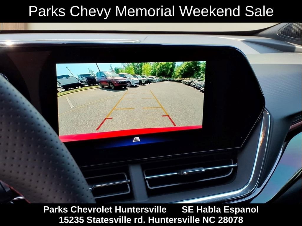 New 2026 Chevrolet Trax RS w/ Sunroof Package FWD image 5