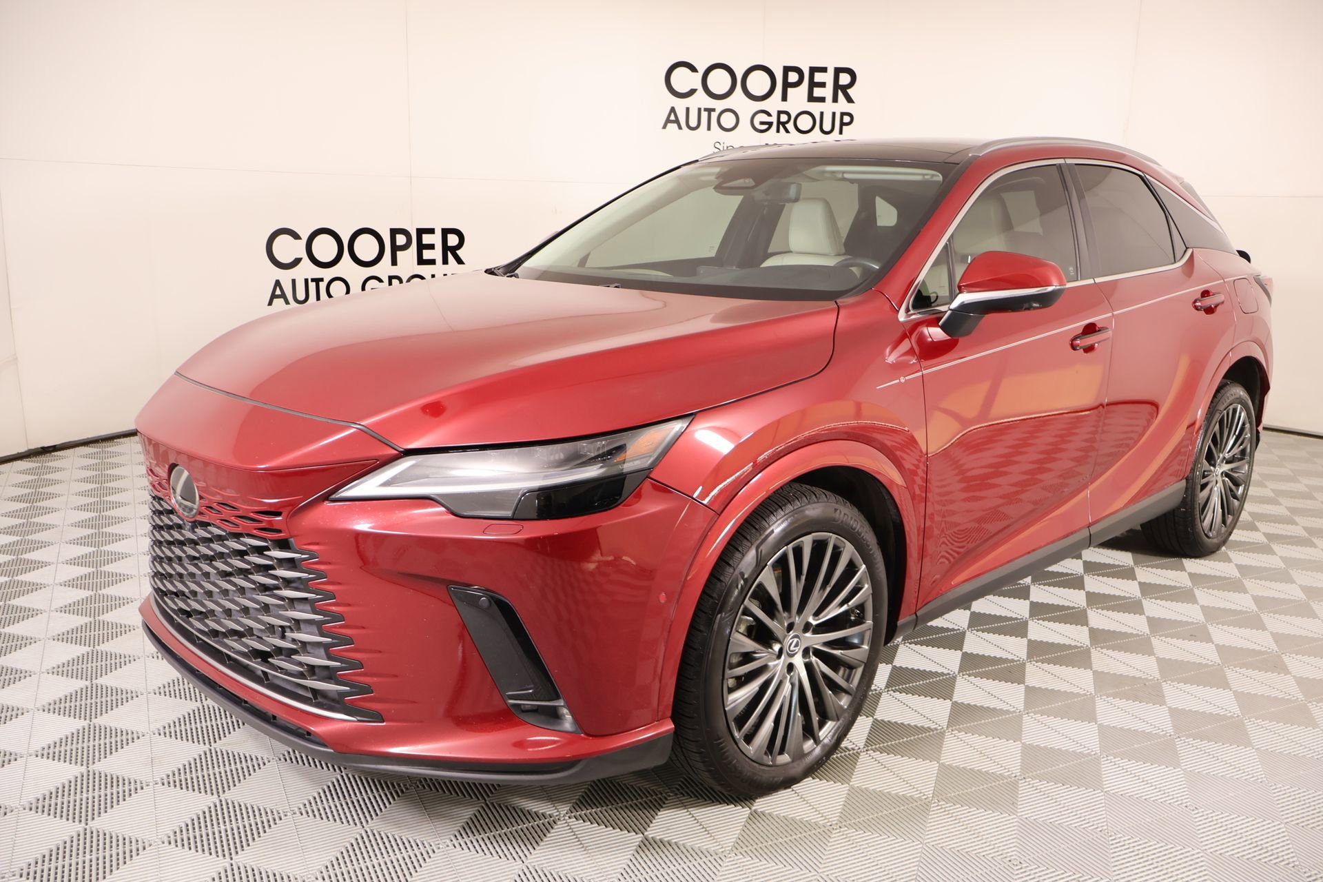 Used 2023 Lexus RX 350 FWD w/ Cold Area Package image 10