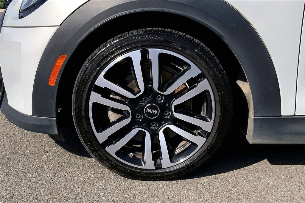 Certified 2023 MINI Cooper S image 7